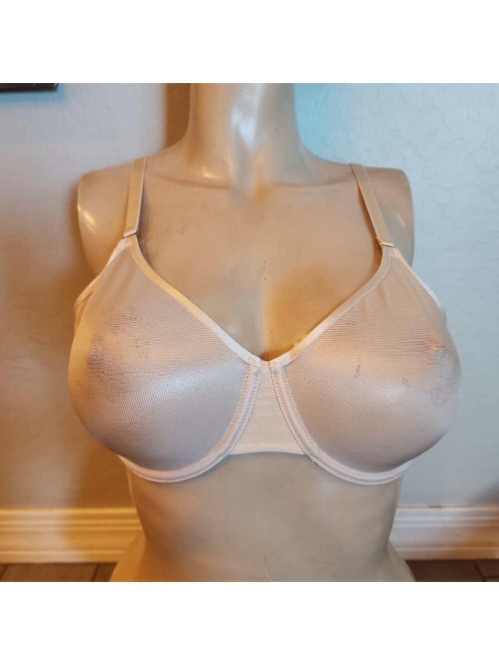 Soma Unbelievable Minimizer Bra 36C Nude Underwire Unlined